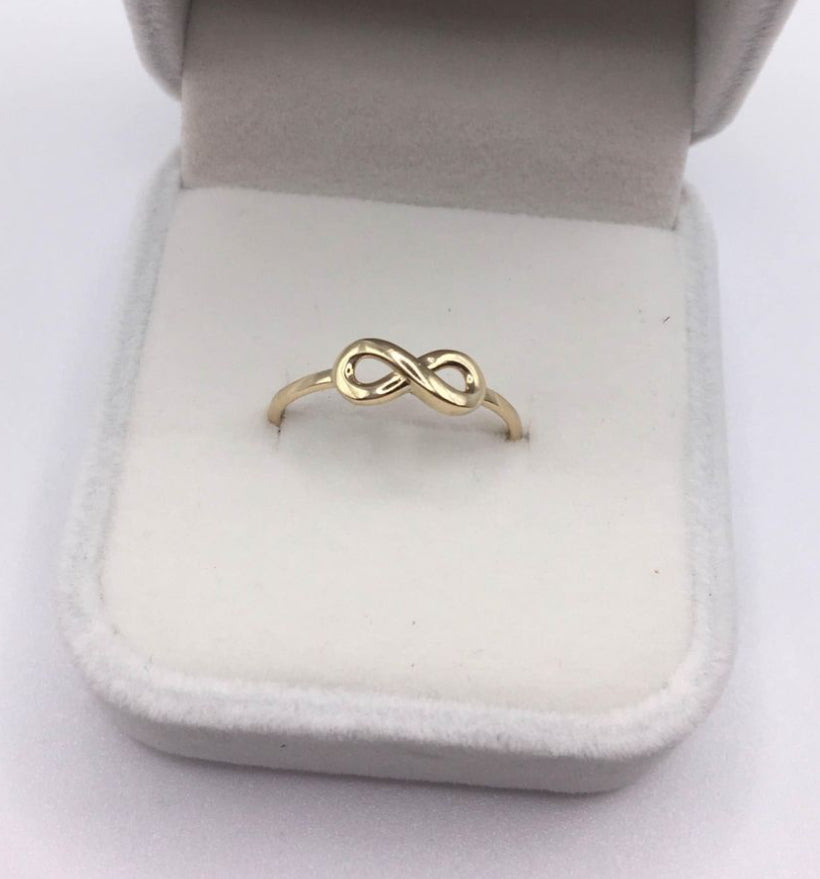 10k Gold Infinity Ring