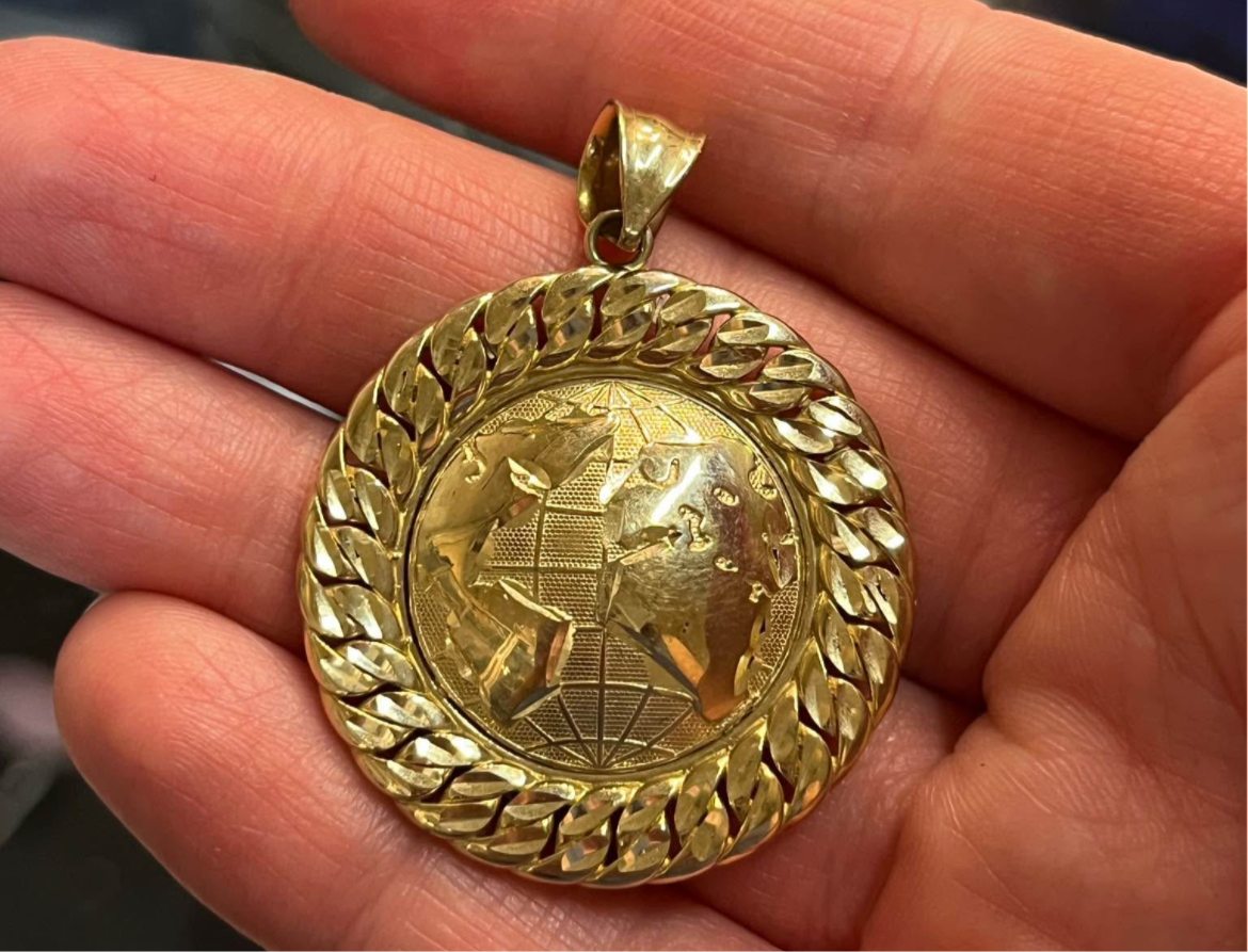 10K Gold Medallion Pendant with Cuban Link Edge